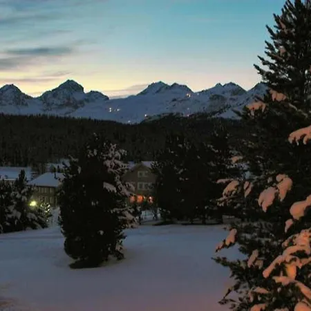 Apartment Chesa Linaira By Interhome *