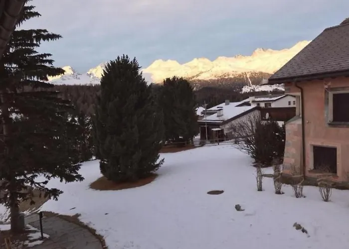 Chesa Linaira By Interhome 公寓